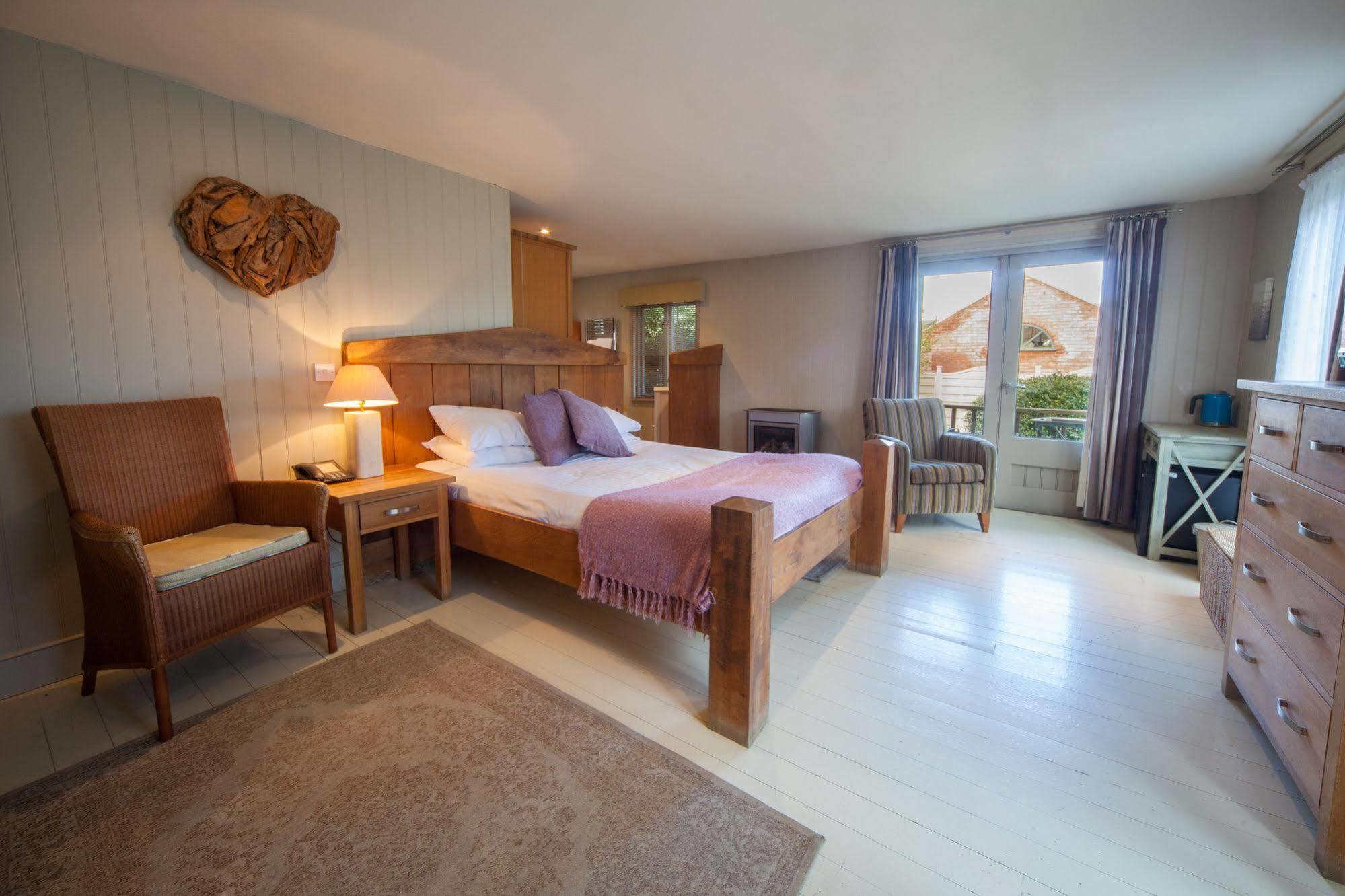 Titchwell Manor Hotel Exterior photo